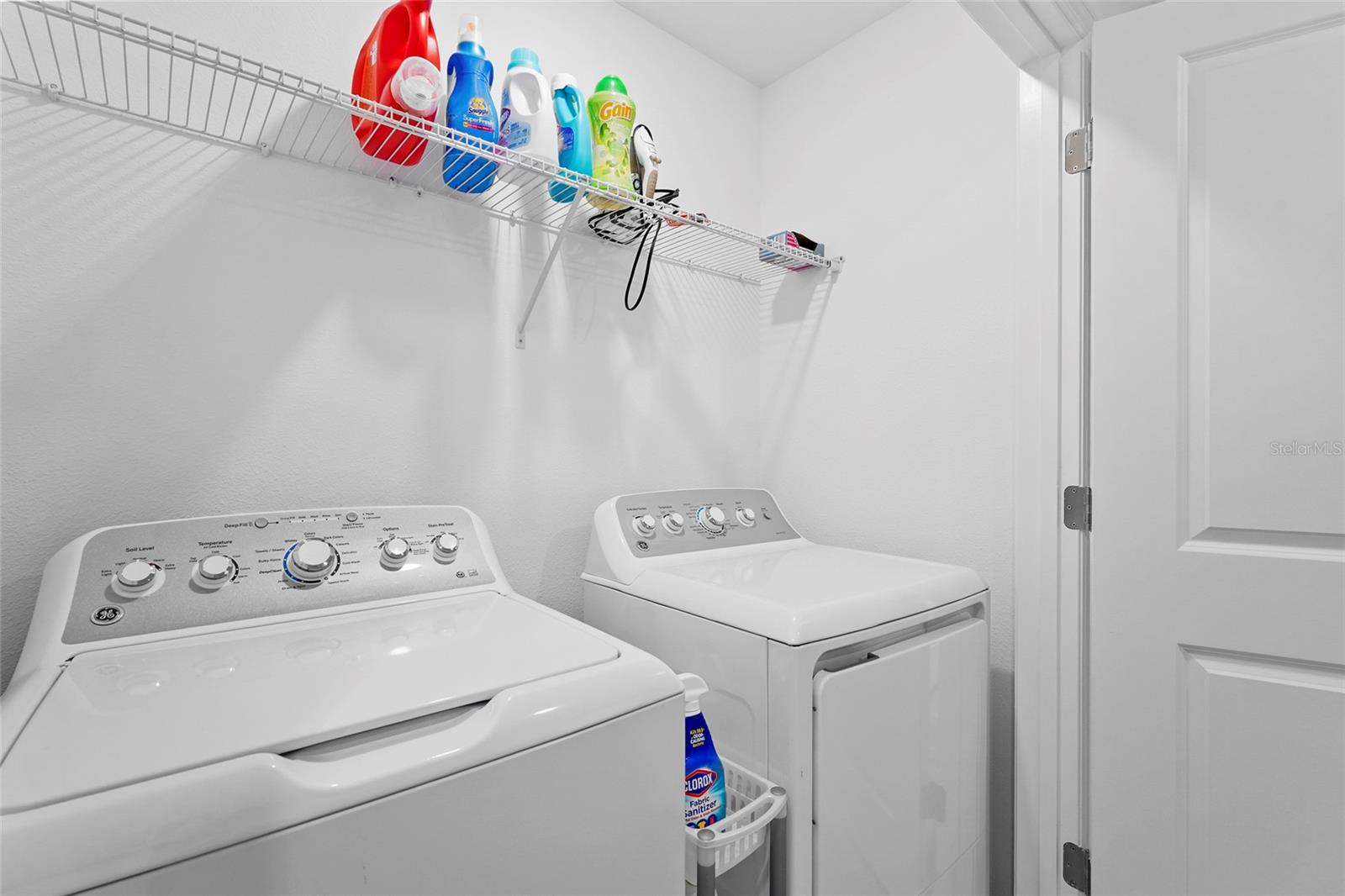 VINTERRA TWNHMS - Residential Lease