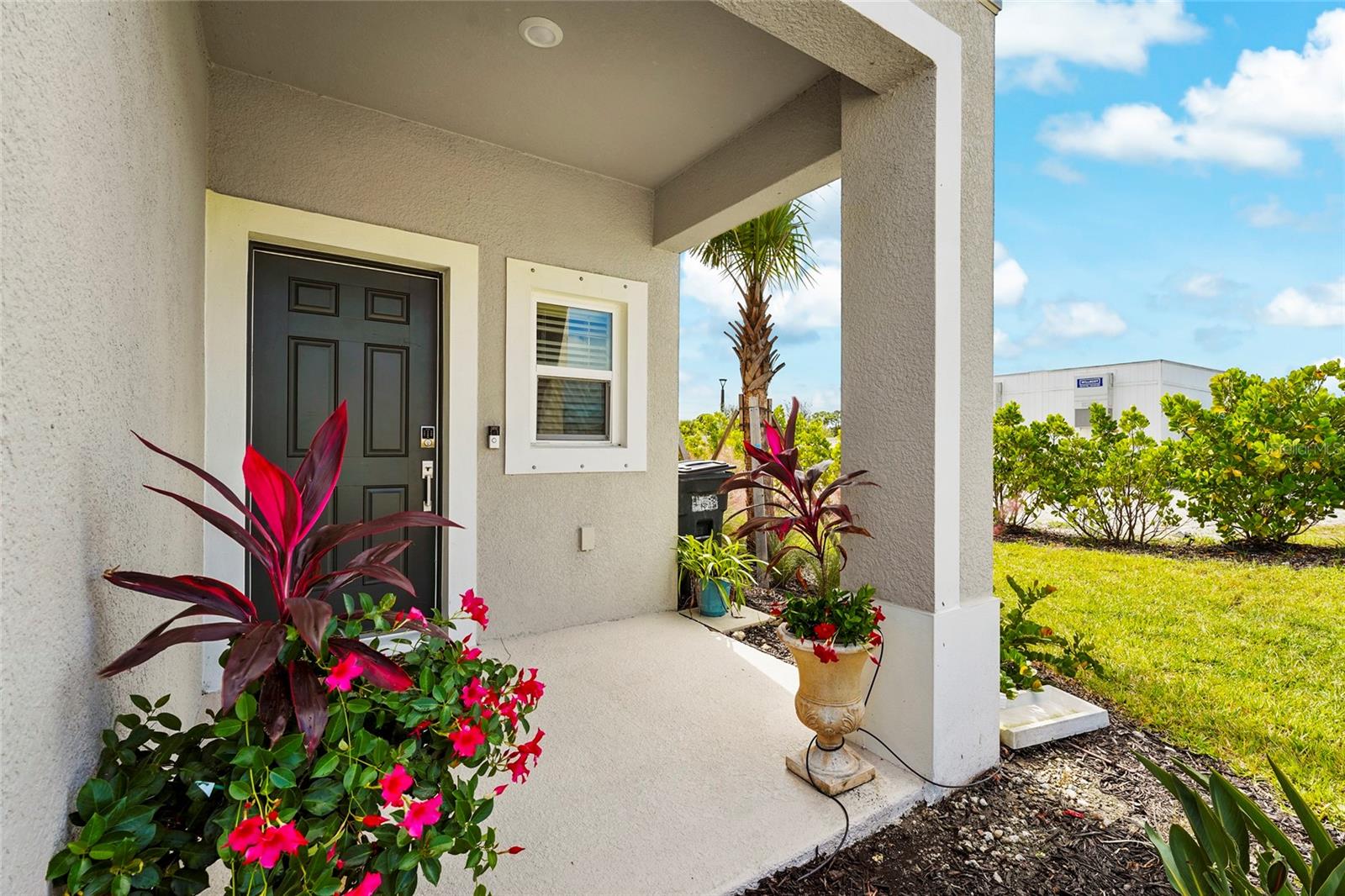 VINTERRA TWNHMS - Residential Lease