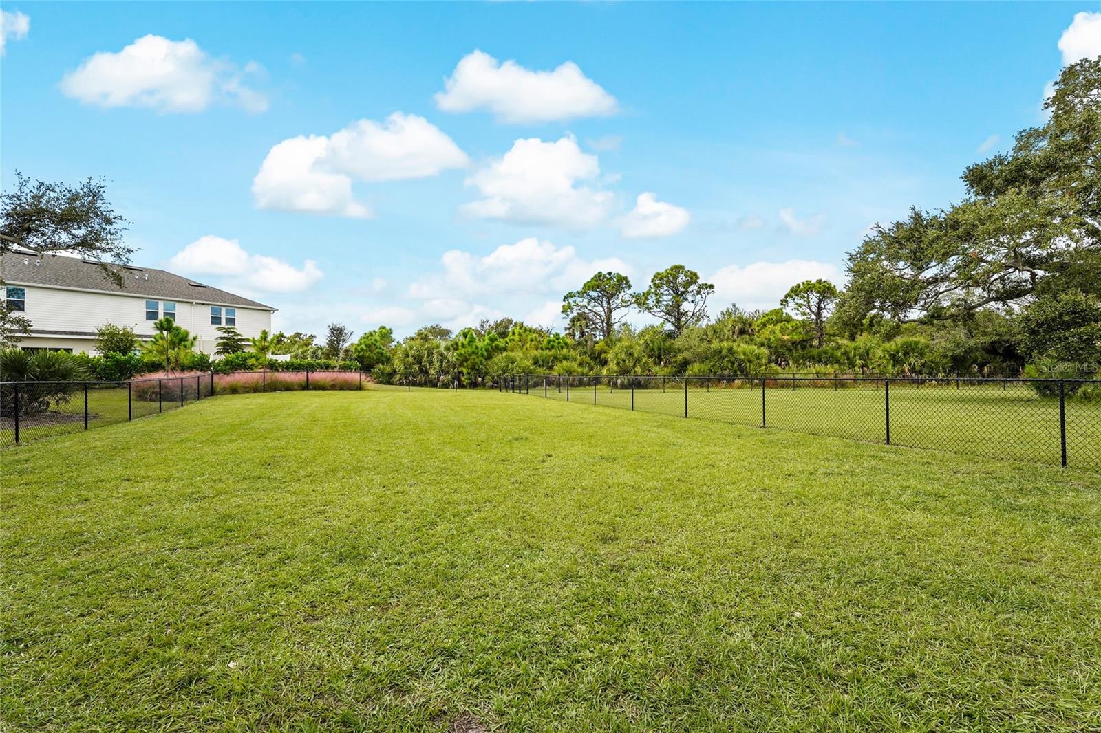 VINTERRA TWNHMS - Residential Lease