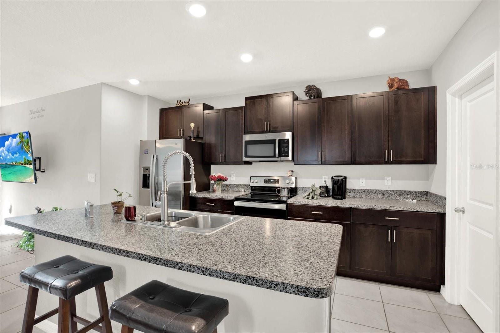 7323 CANTERBURY BELLS COURT