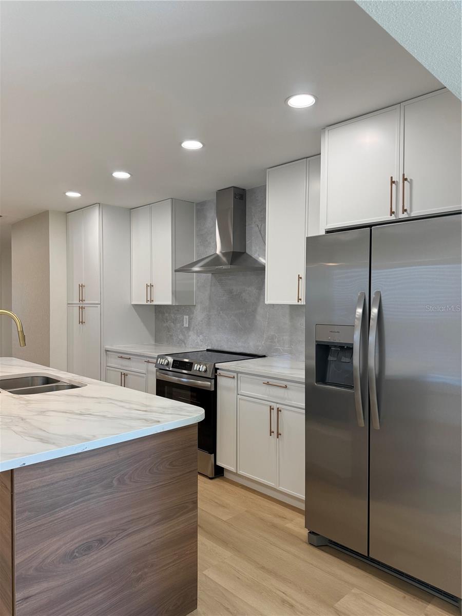 HOLIDAY HEIGHTS 2ND ADD - Residential