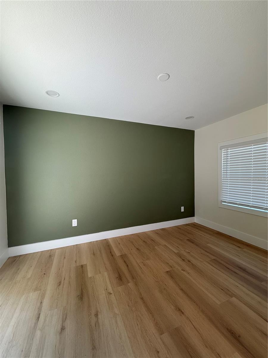 HOLIDAY HEIGHTS 2ND ADD - Residential
