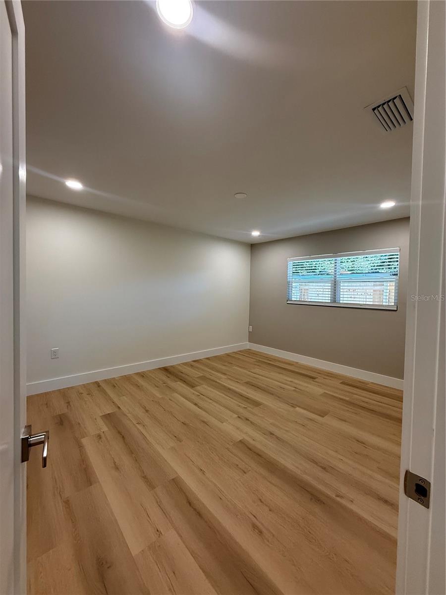 HOLIDAY HEIGHTS 2ND ADD - Residential