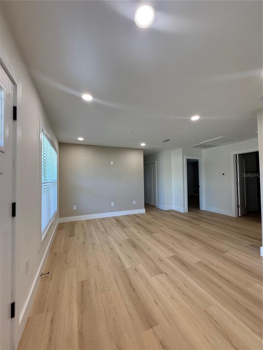 HOLIDAY HEIGHTS 2ND ADD - Residential