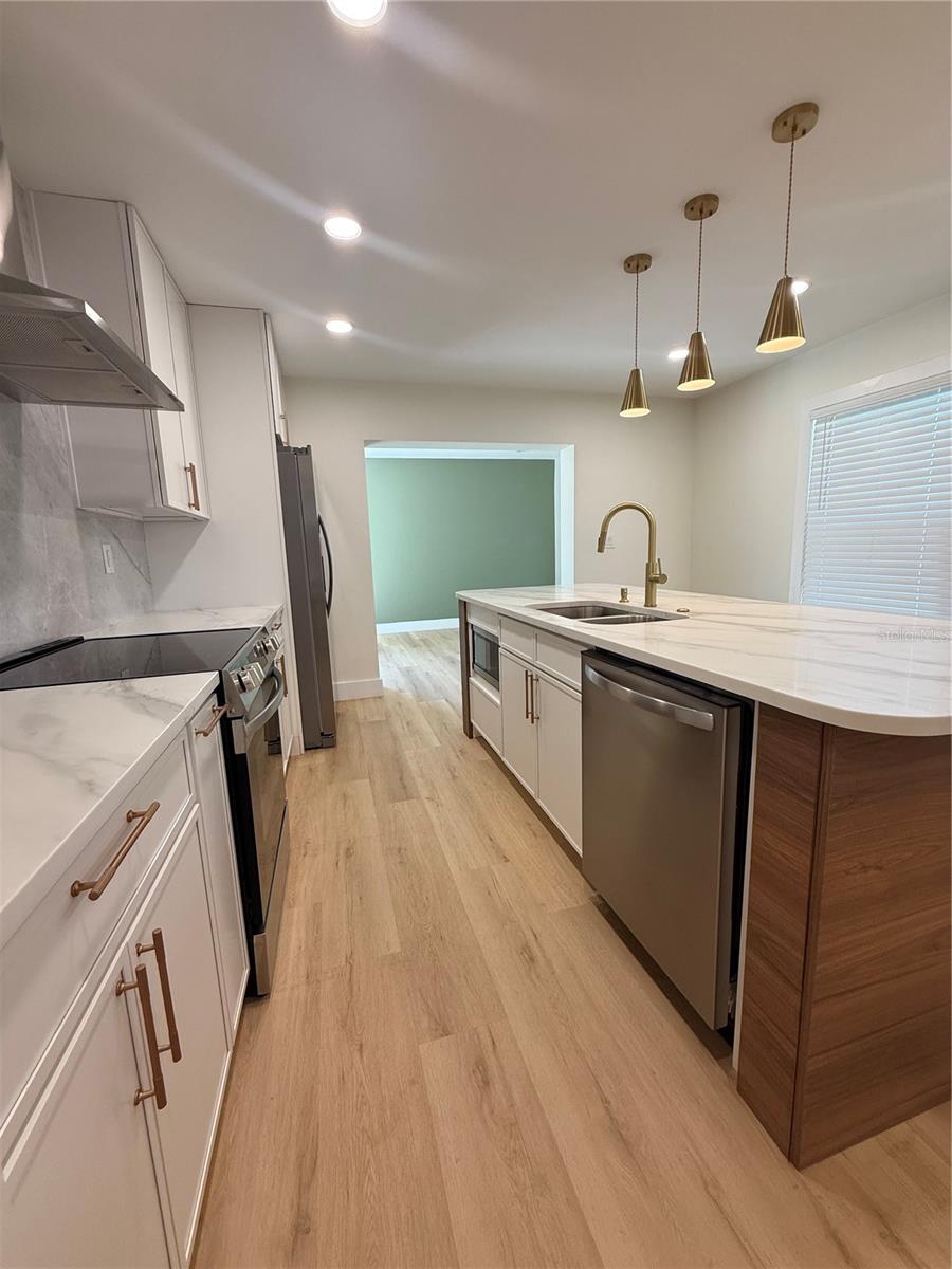 HOLIDAY HEIGHTS 2ND ADD - Residential