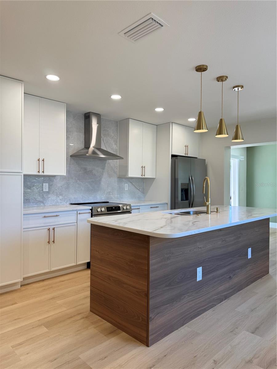 HOLIDAY HEIGHTS 2ND ADD - Residential