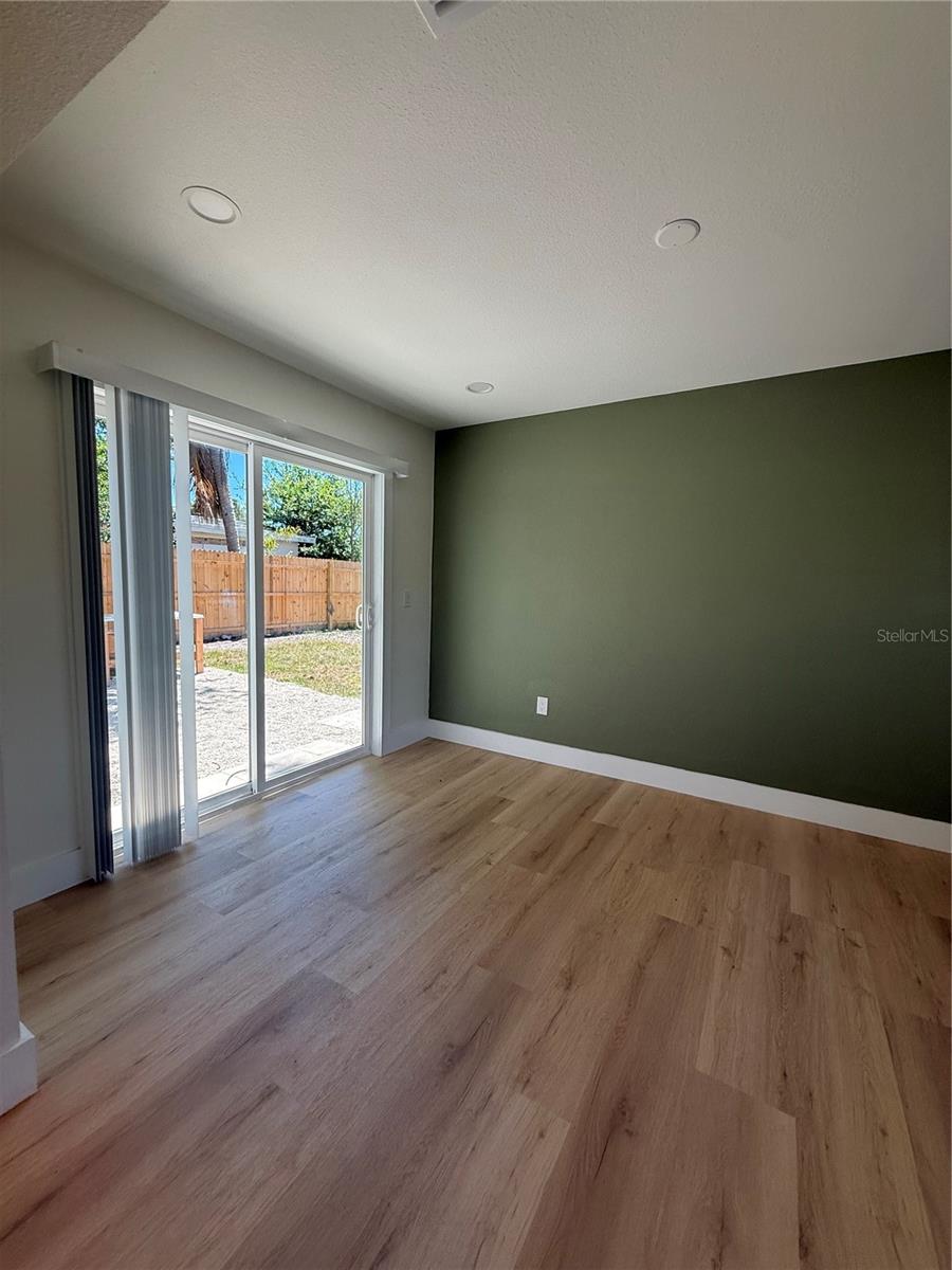 HOLIDAY HEIGHTS 2ND ADD - Residential