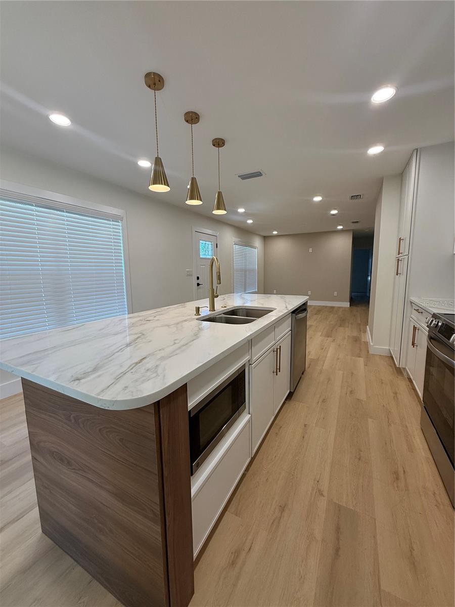 HOLIDAY HEIGHTS 2ND ADD - Residential