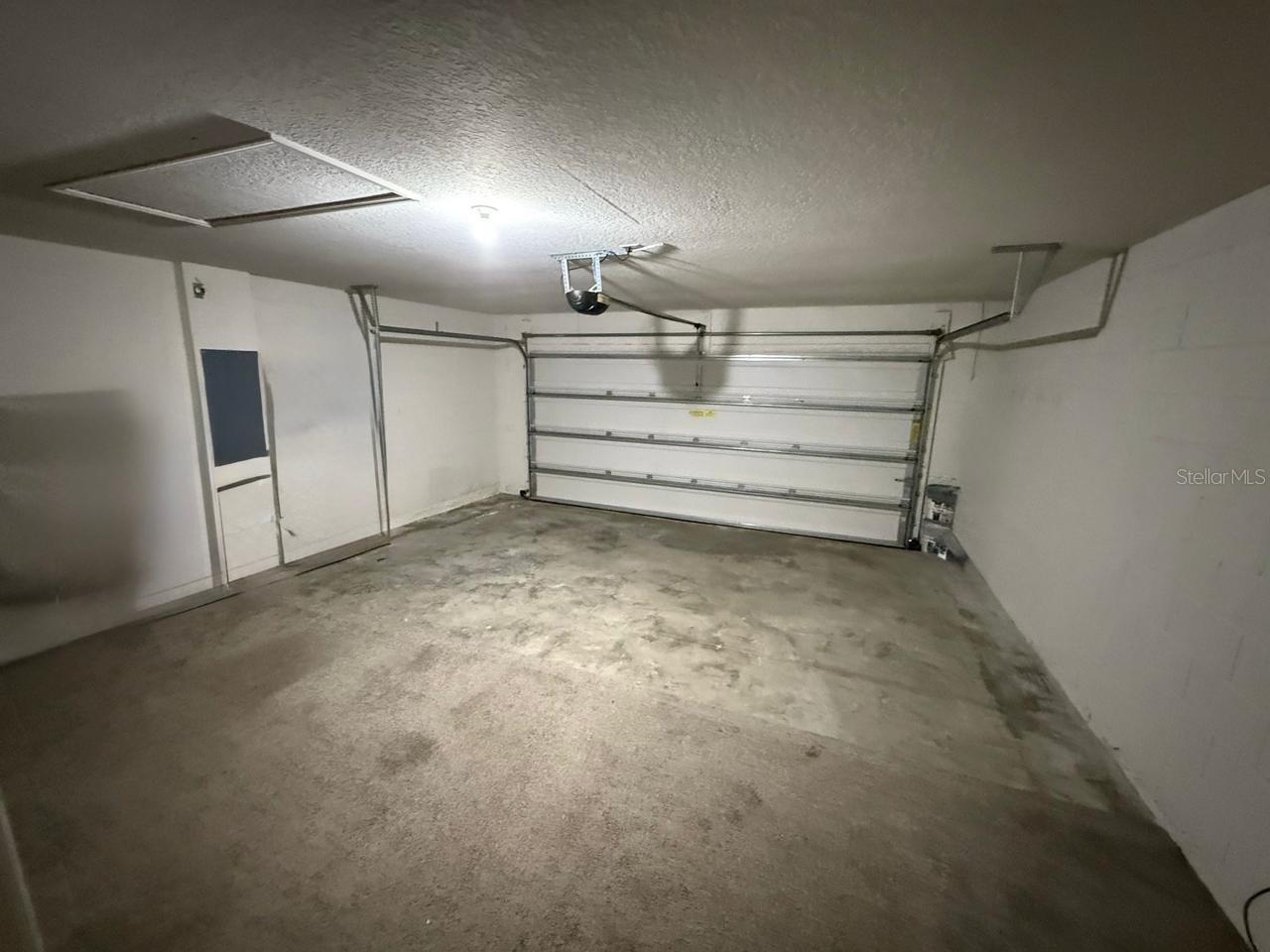 CRYSTAL COVE RESORT - Residential Lease