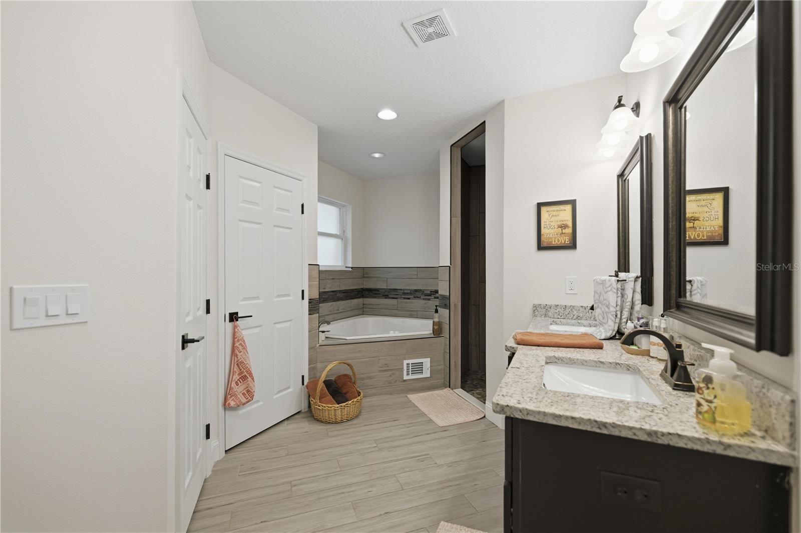 BELLEVIEW HEIGHTS ESTATE - Residential