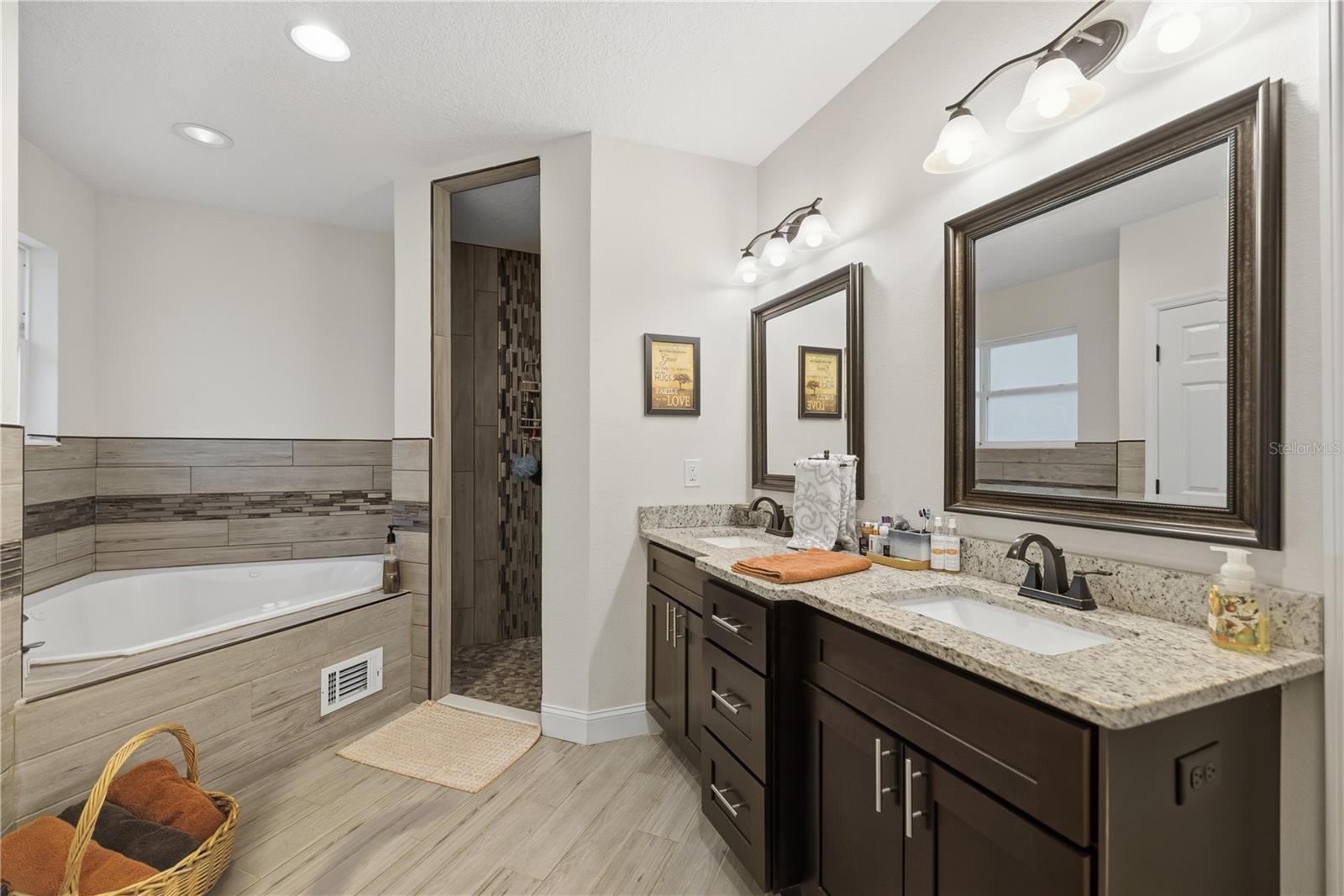 BELLEVIEW HEIGHTS ESTATE - Residential