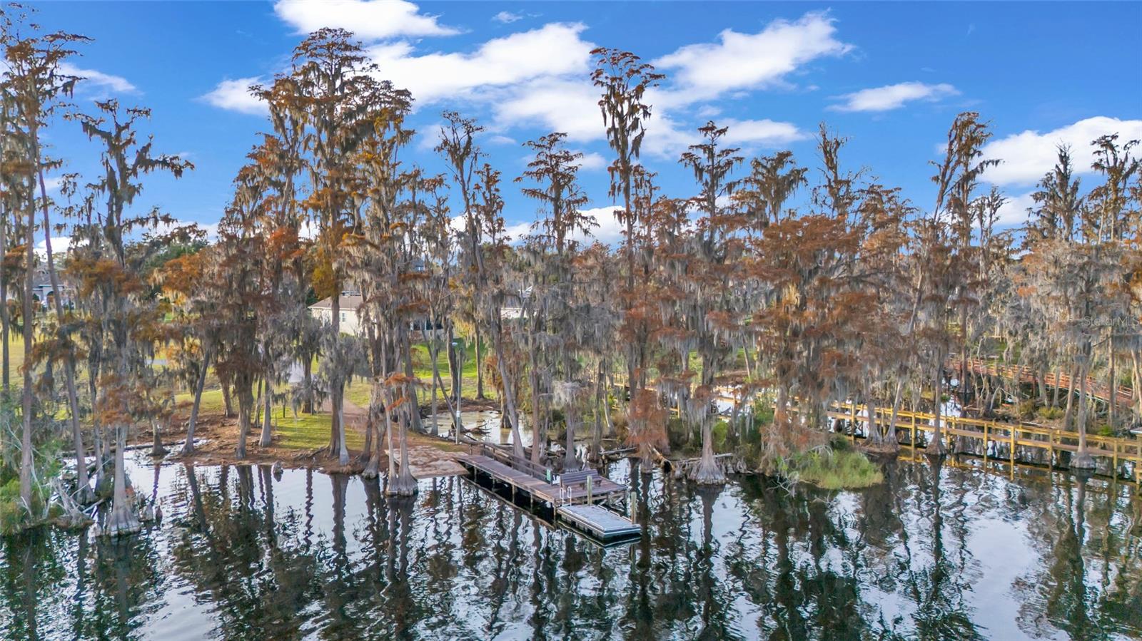 SUSANS LANDING PH 01 - Residential