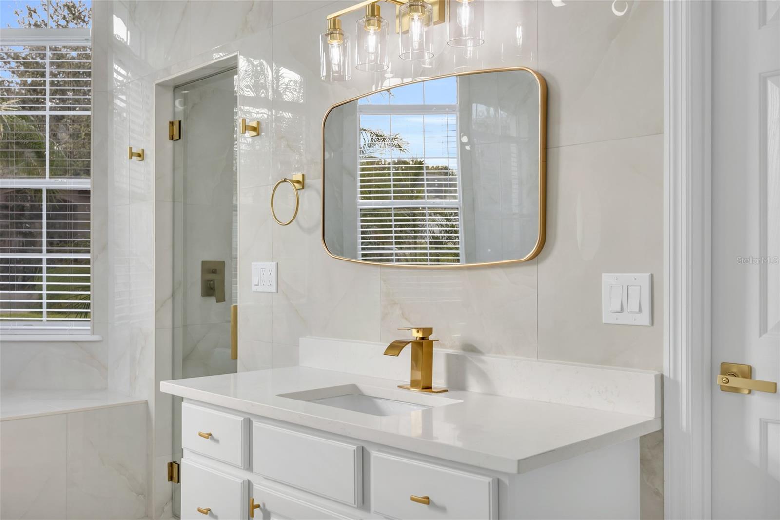 SUSANS LANDING PH 01 - Residential