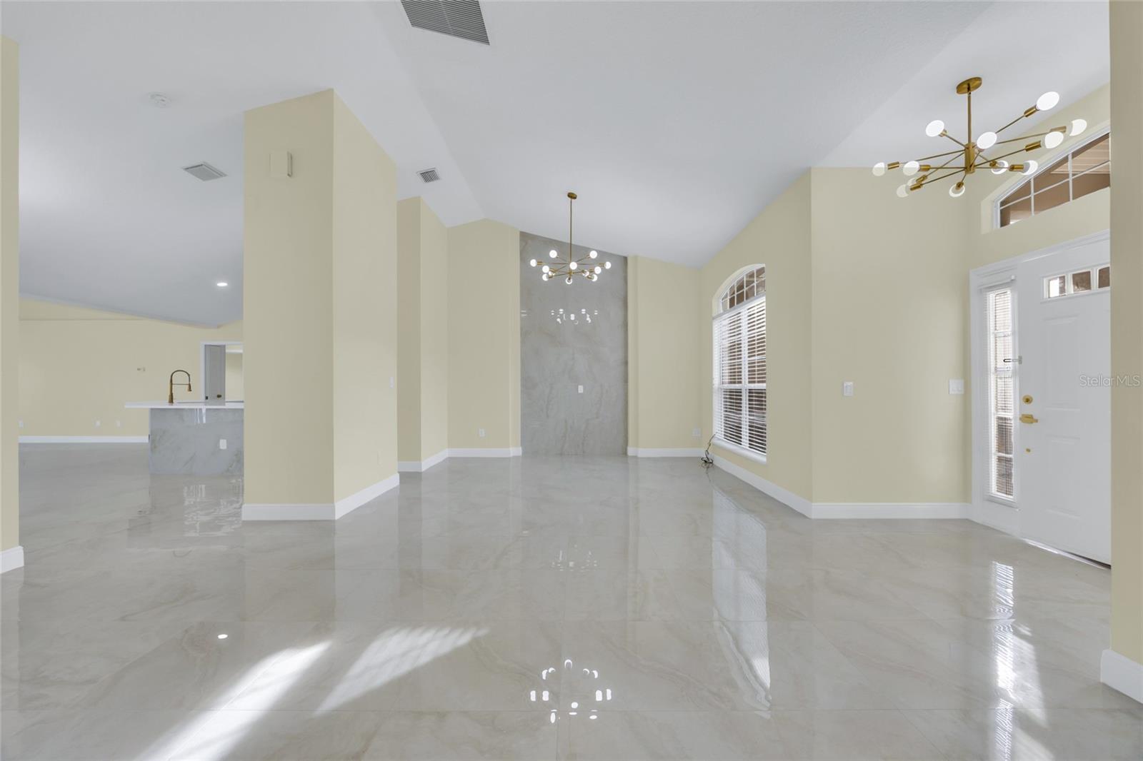 SUSANS LANDING PH 01 - Residential