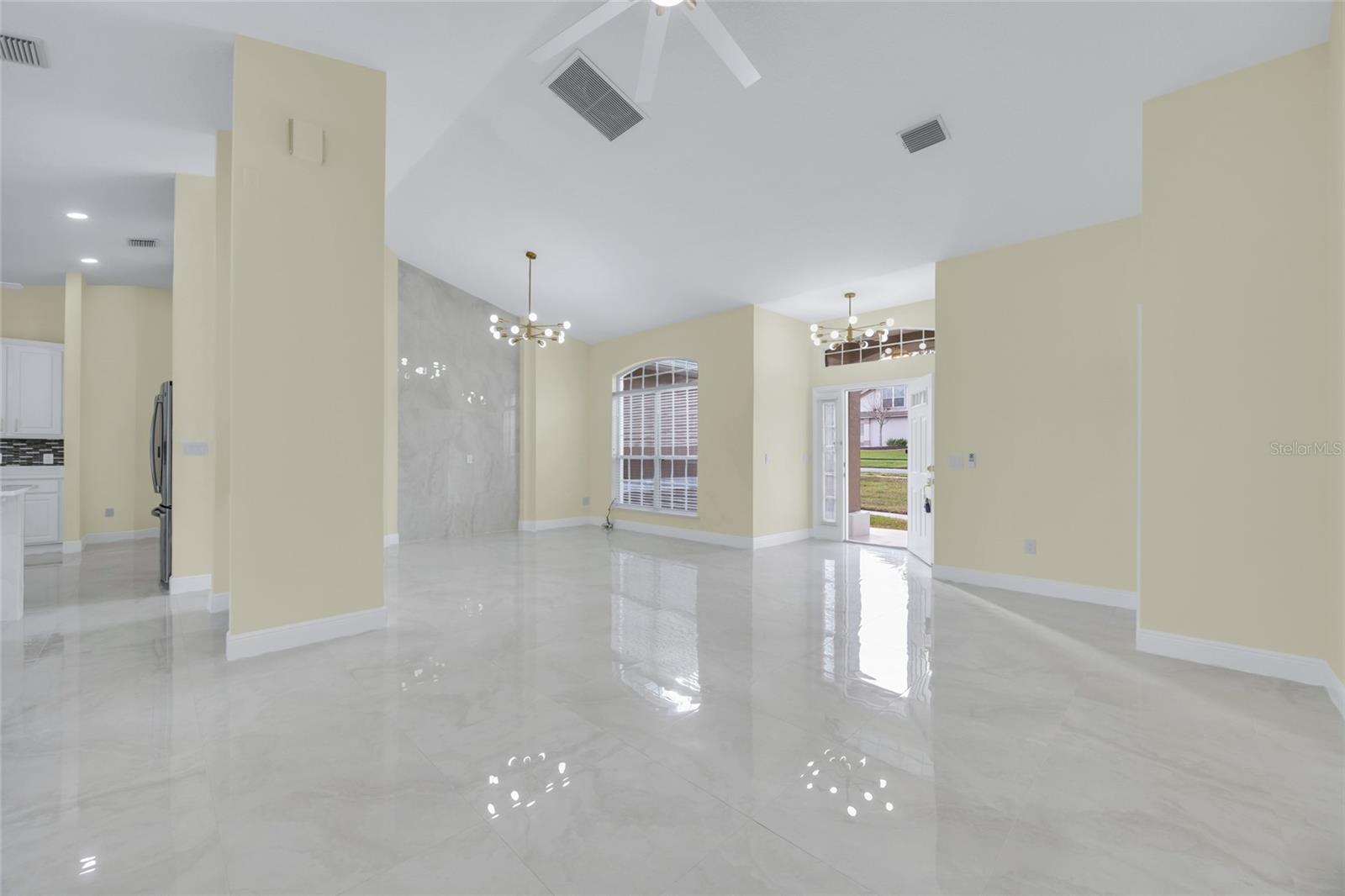 SUSANS LANDING PH 01 - Residential