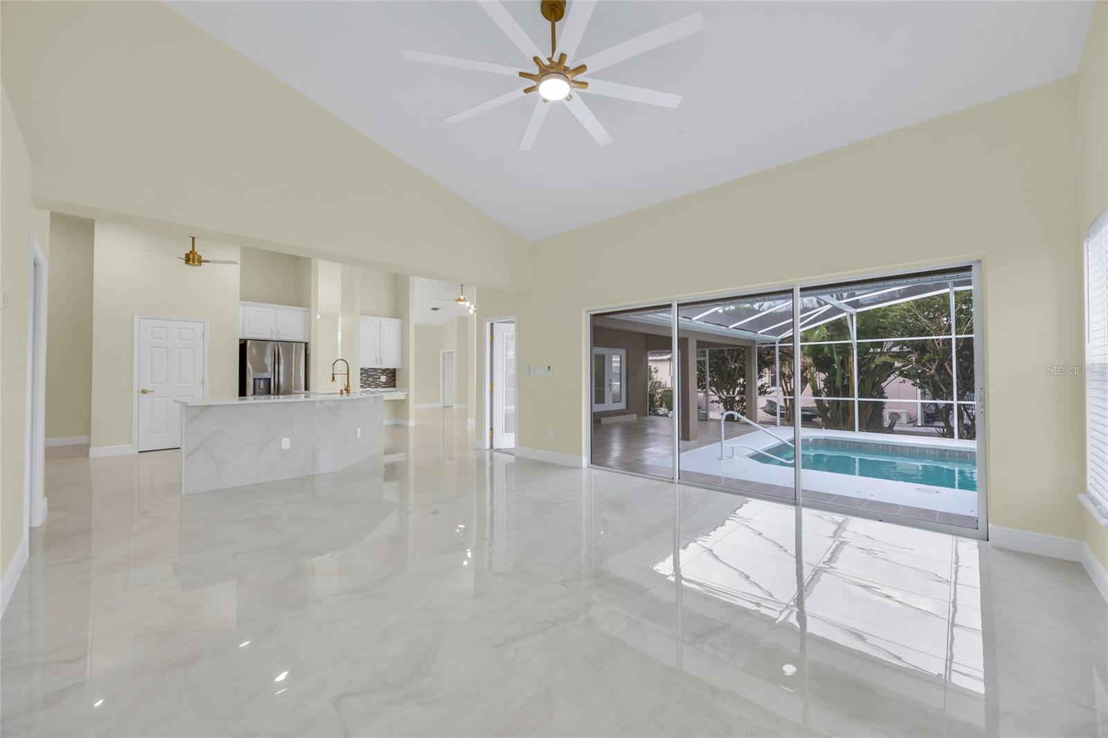 SUSANS LANDING PH 01 - Residential