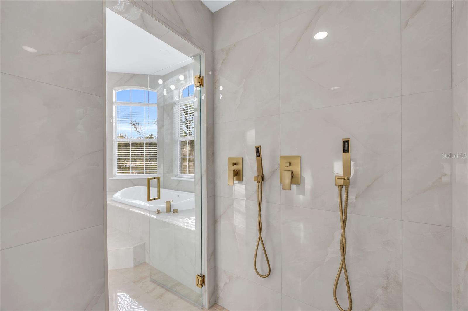 SUSANS LANDING PH 01 - Residential