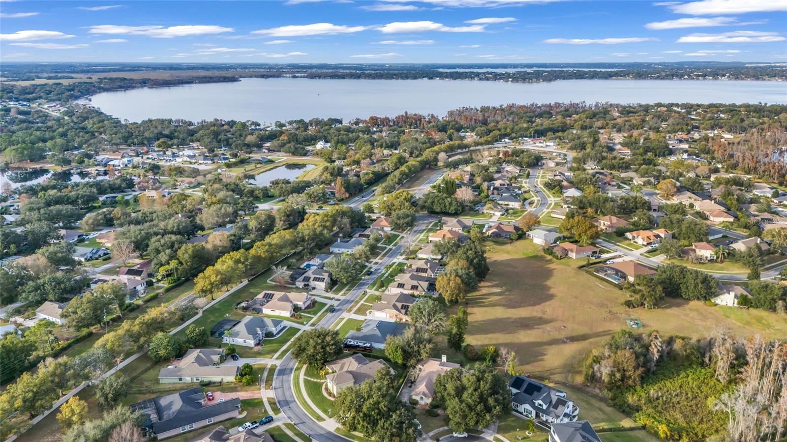 SUSANS LANDING PH 01 - Residential