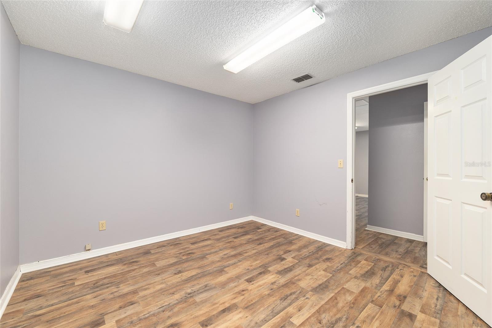 STARTING GATE OFFICE COMPLEX - Commercial Lease