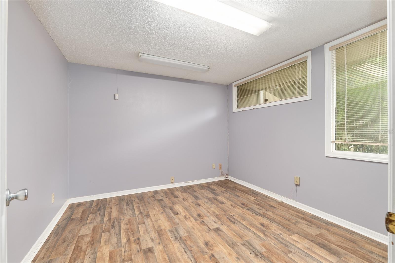 STARTING GATE OFFICE COMPLEX - Commercial Lease