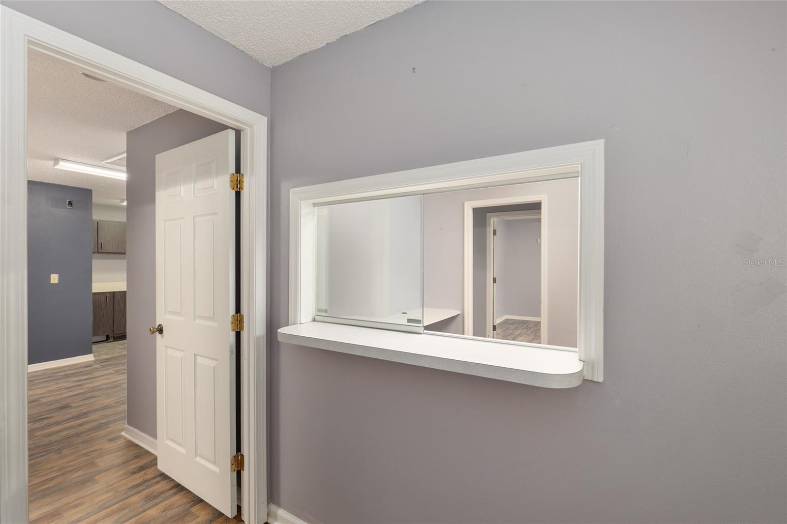 STARTING GATE OFFICE COMPLEX - Commercial Lease