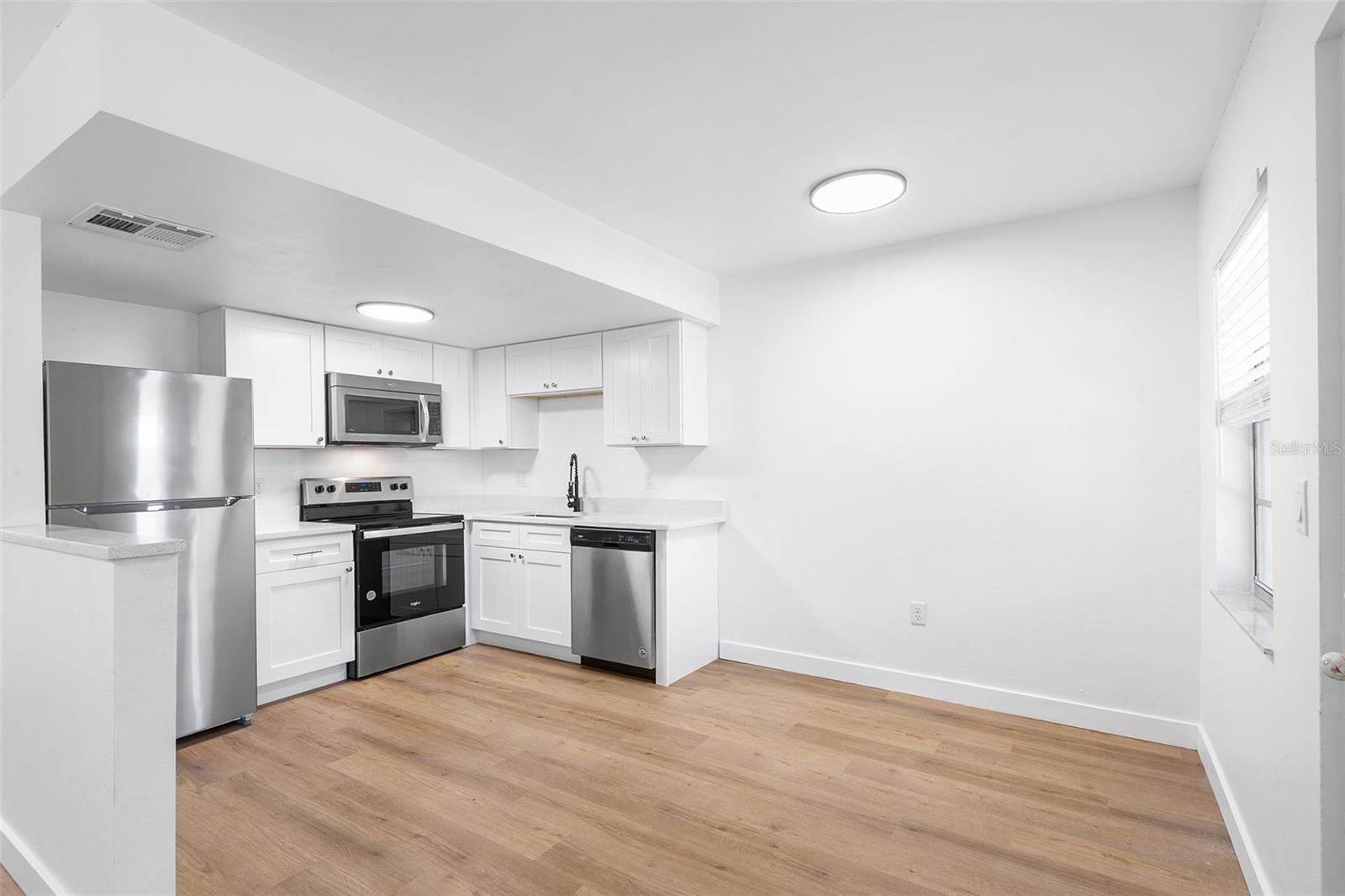 BEAR CREEK APARTMENTS SOUTH - Residential Lease