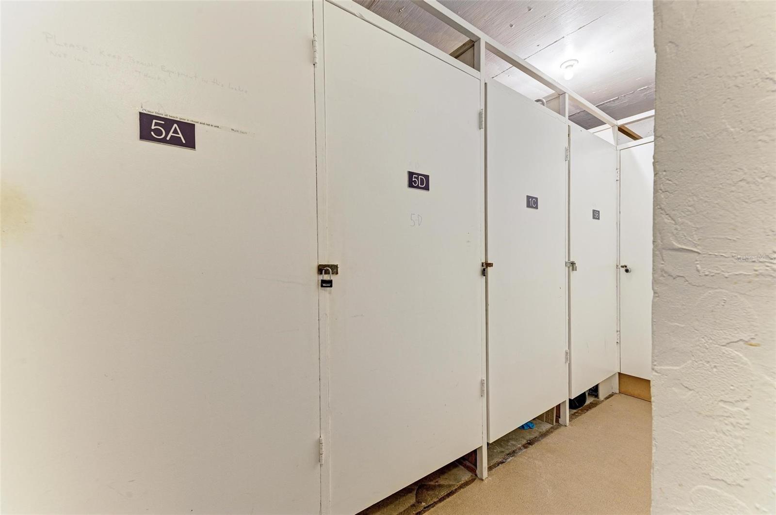 CRESCENT ROYALE 2 - Residential