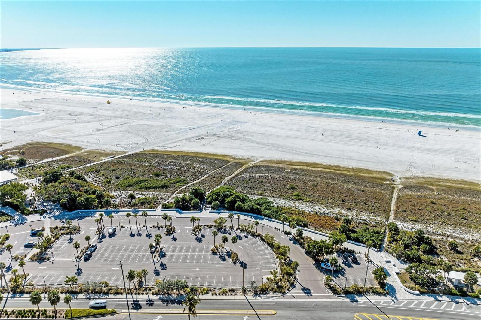 CRESCENT ROYALE 2 - Residential