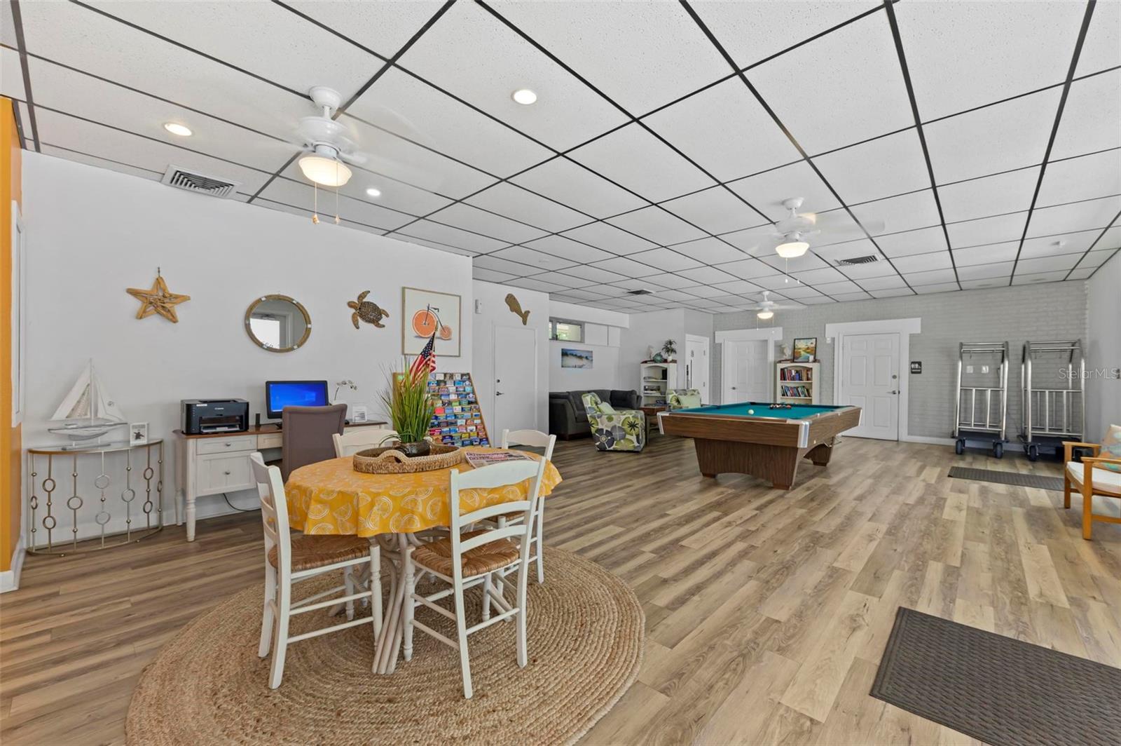 CRESCENT ROYALE 2 - Residential