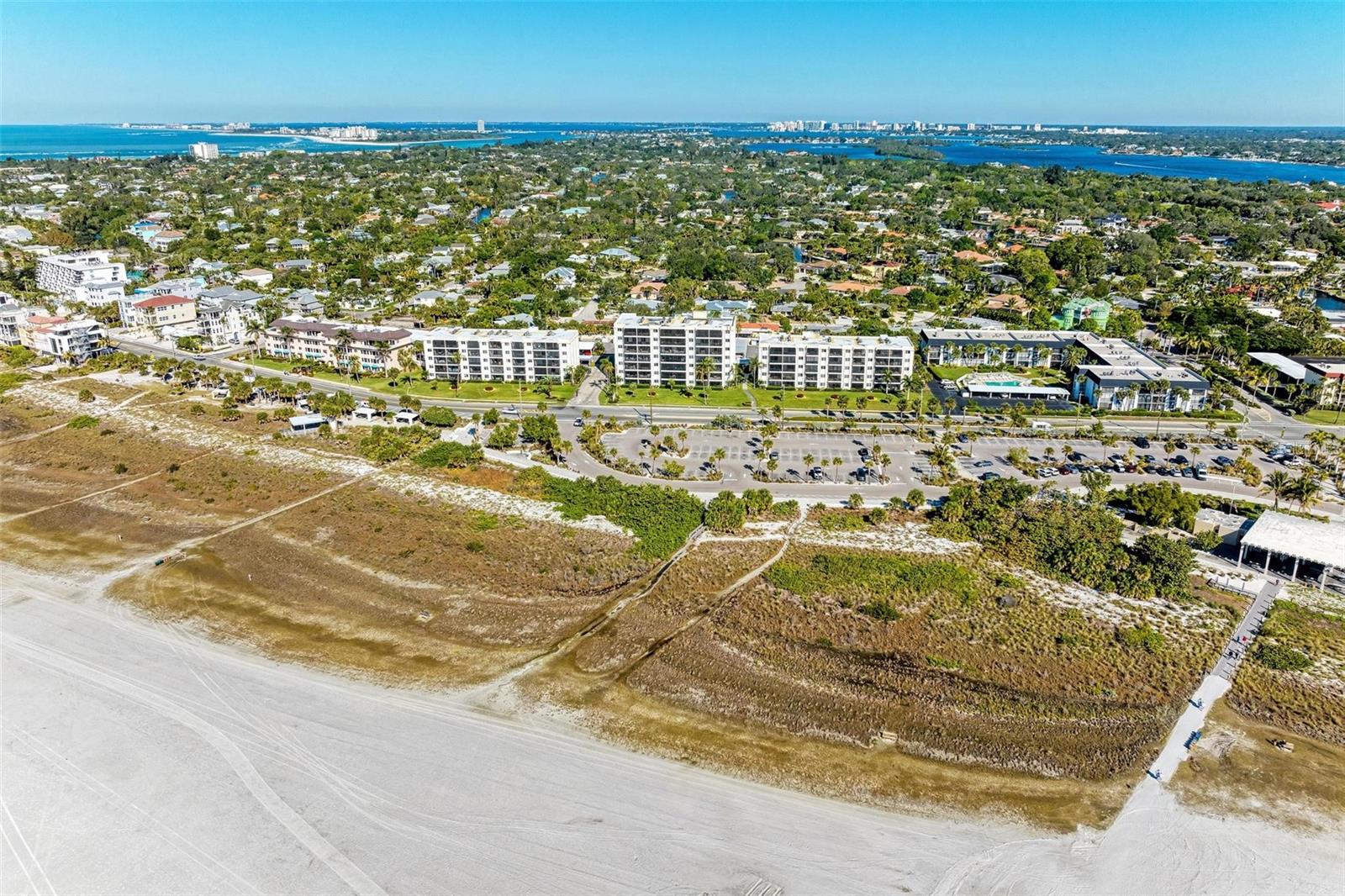 CRESCENT ROYALE 2 - Residential