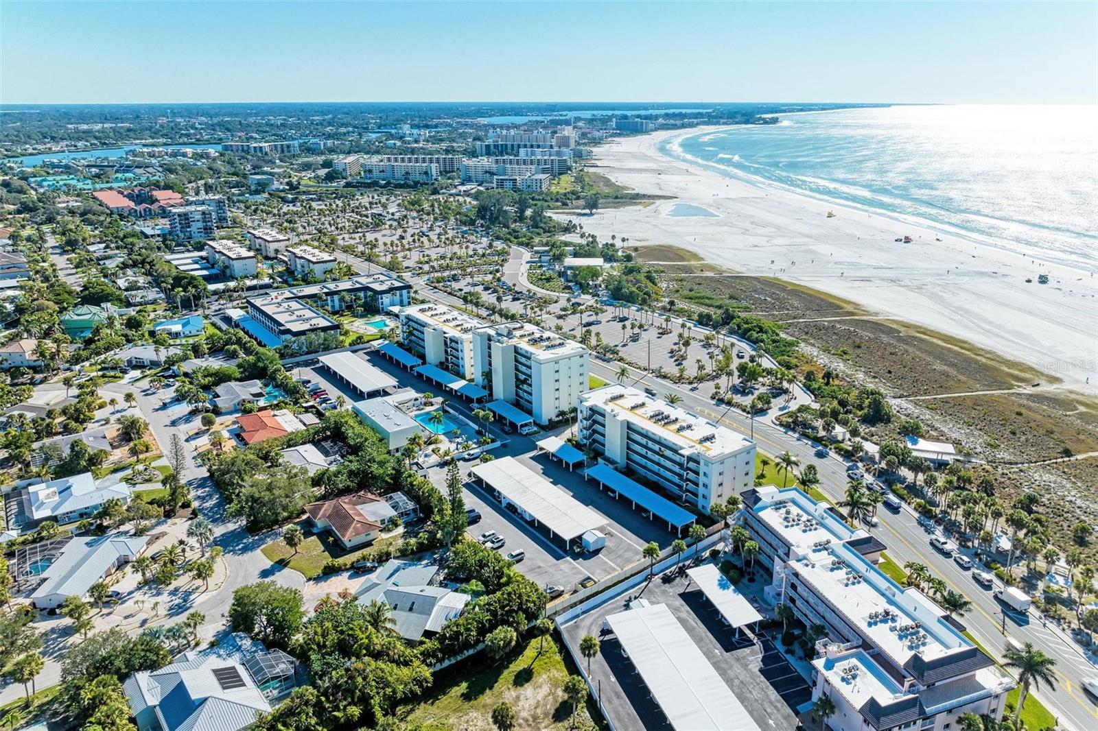 CRESCENT ROYALE 2 - Residential