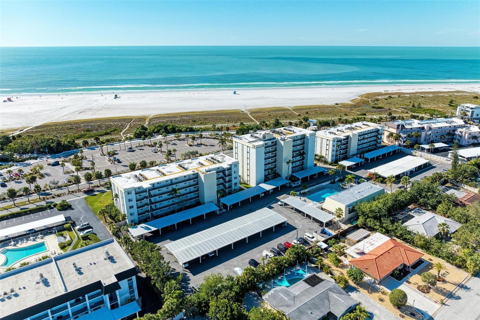 CRESCENT ROYALE 2 - Residential