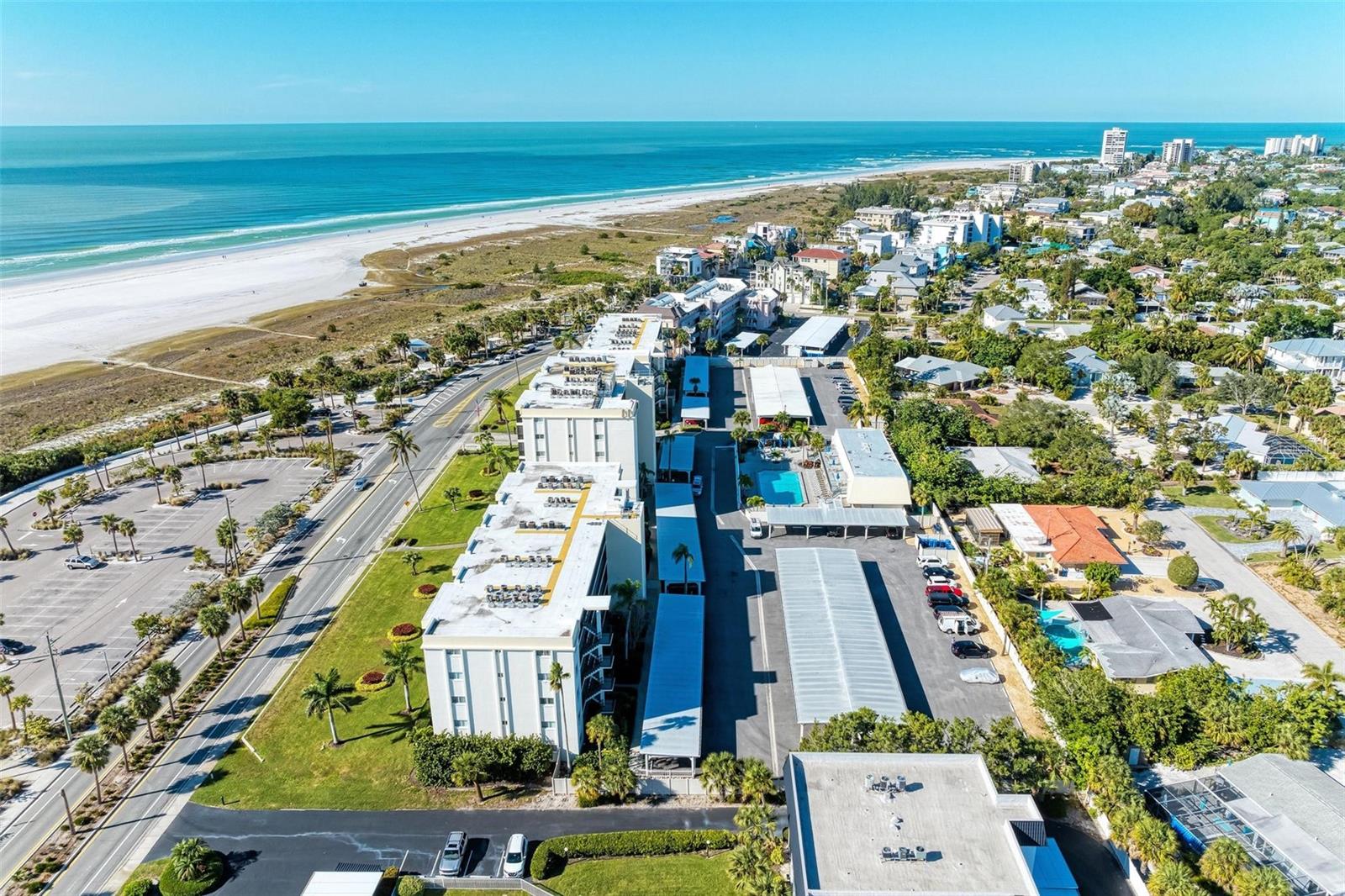 CRESCENT ROYALE 2 - Residential