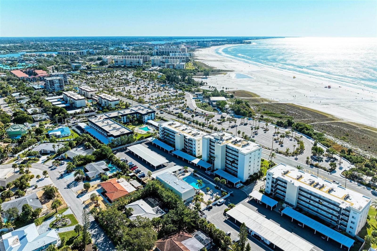 CRESCENT ROYALE 2 - Residential