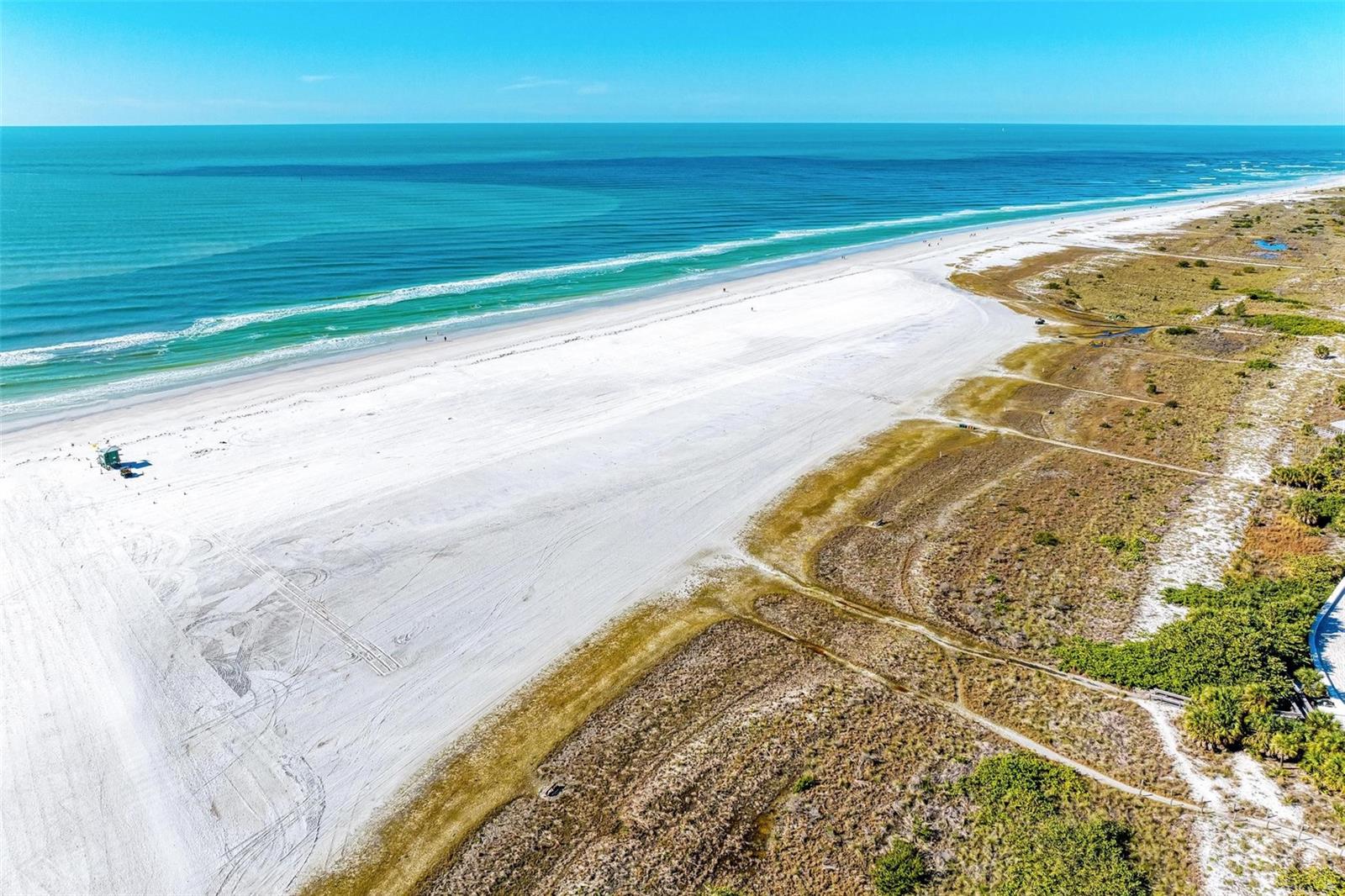 CRESCENT ROYALE 2 - Residential