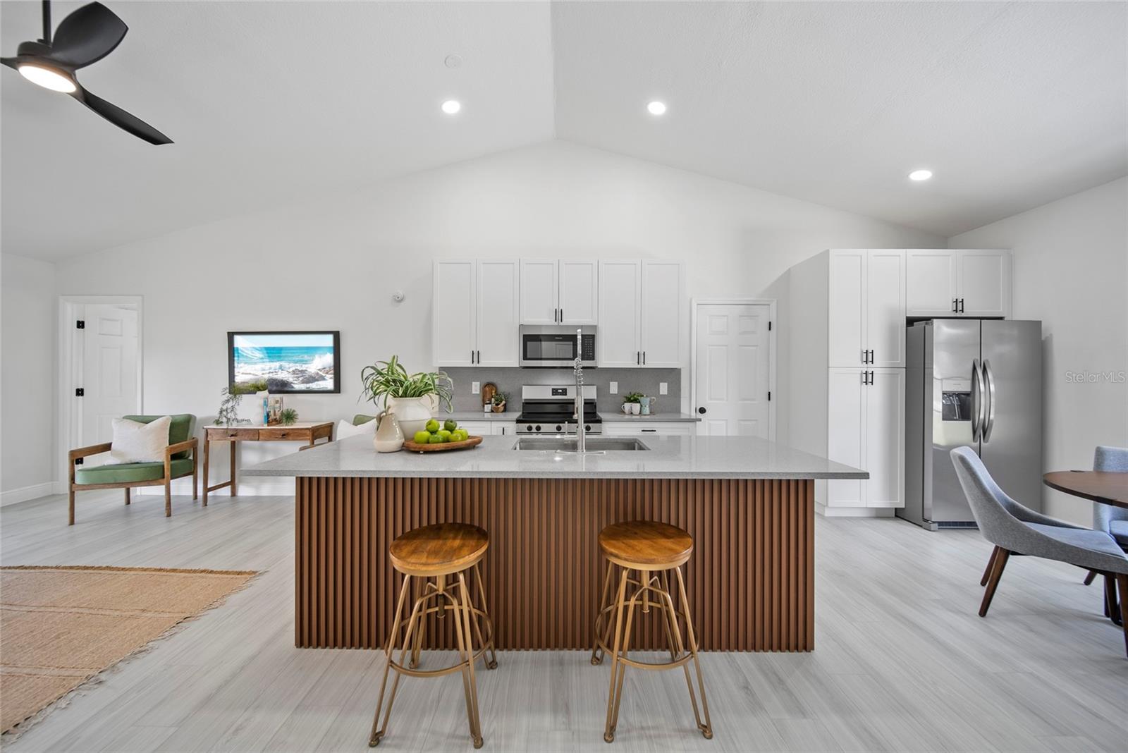 609 WEATHERVANE COURT