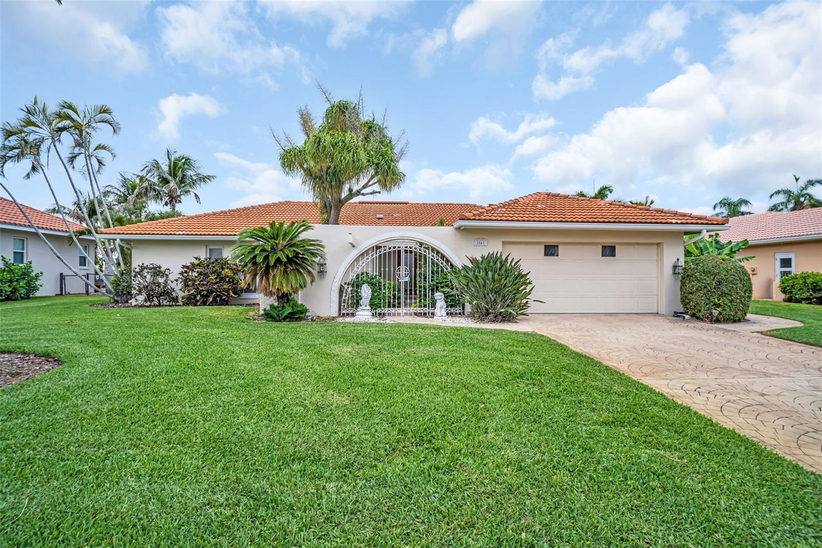 VENETIAN ISLES - Residential