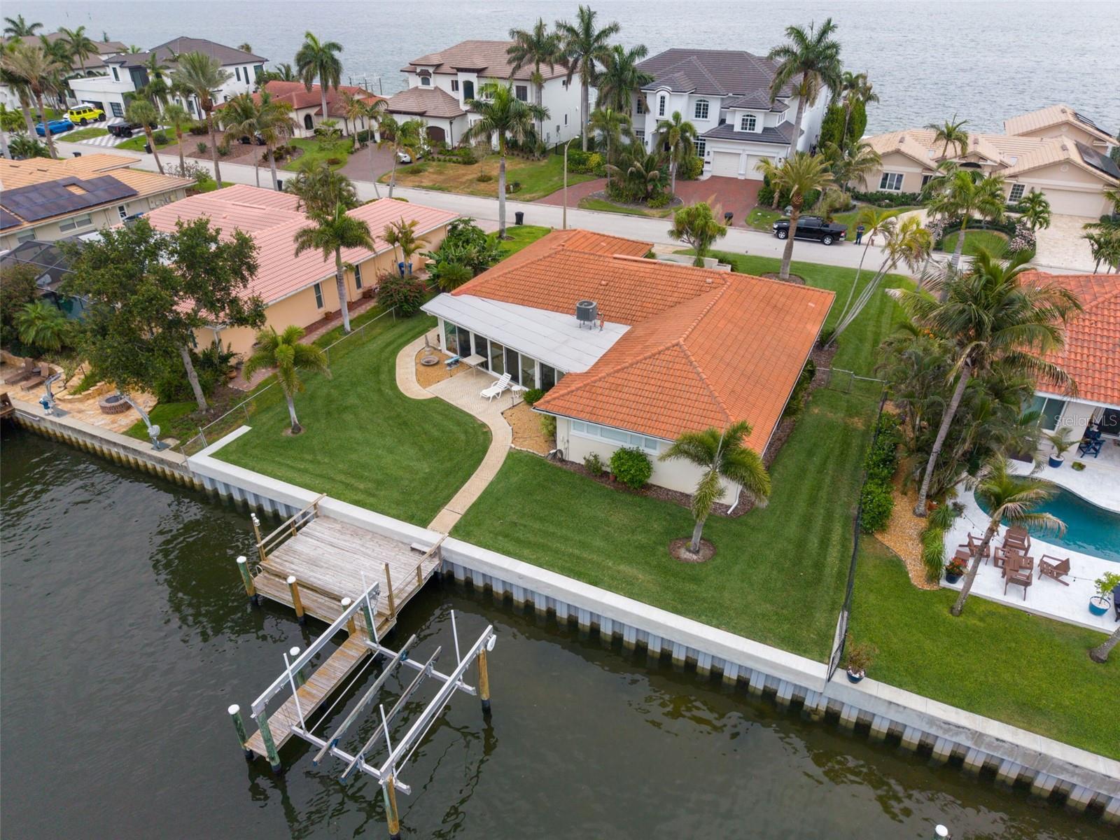 VENETIAN ISLES - Residential