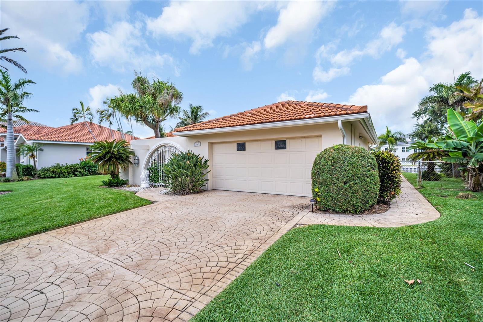VENETIAN ISLES - Residential