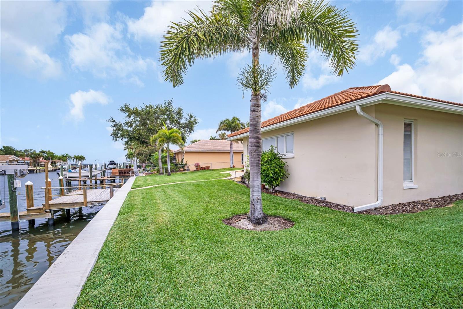 VENETIAN ISLES - Residential