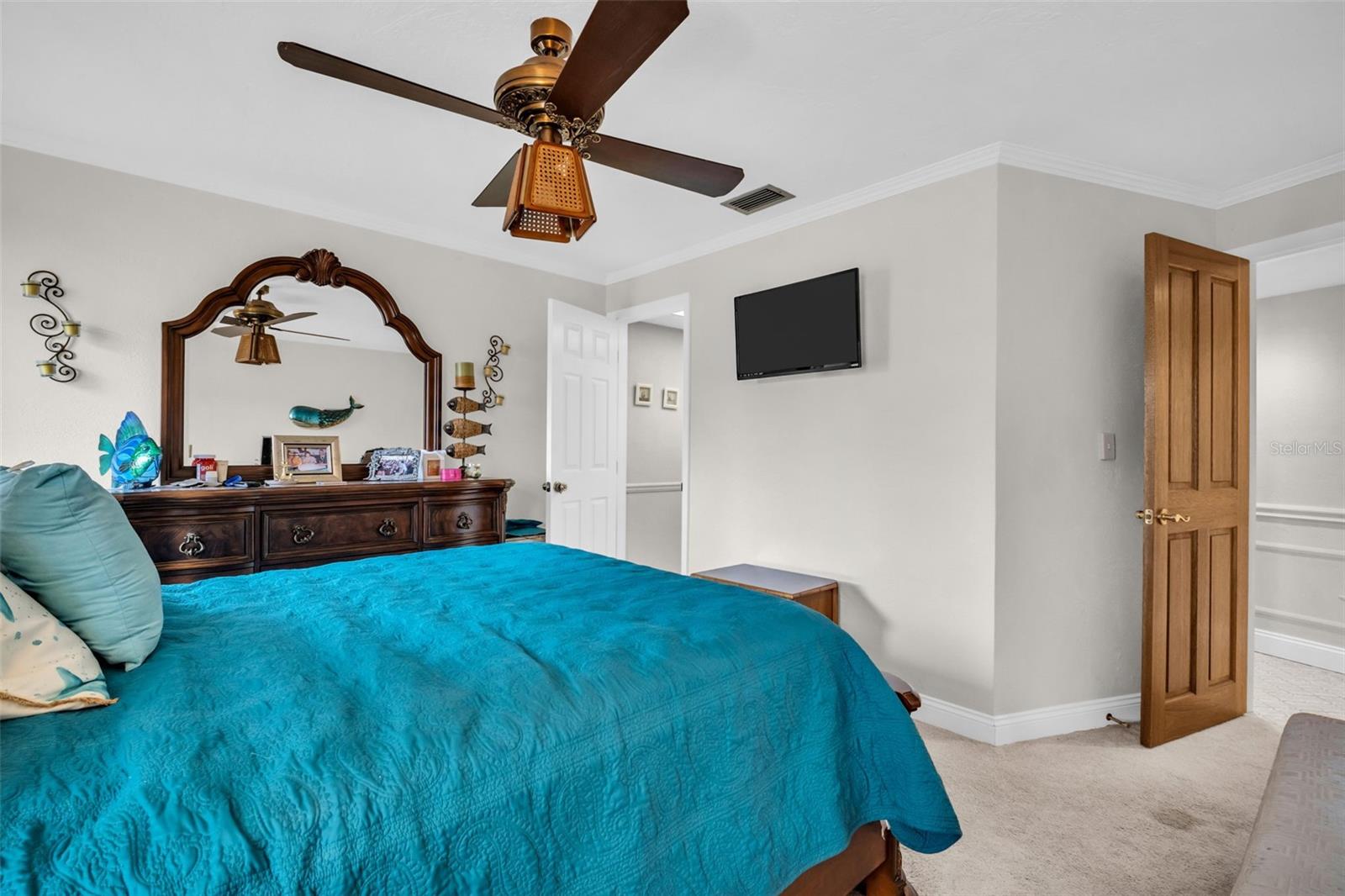 VENETIAN ISLES - Residential