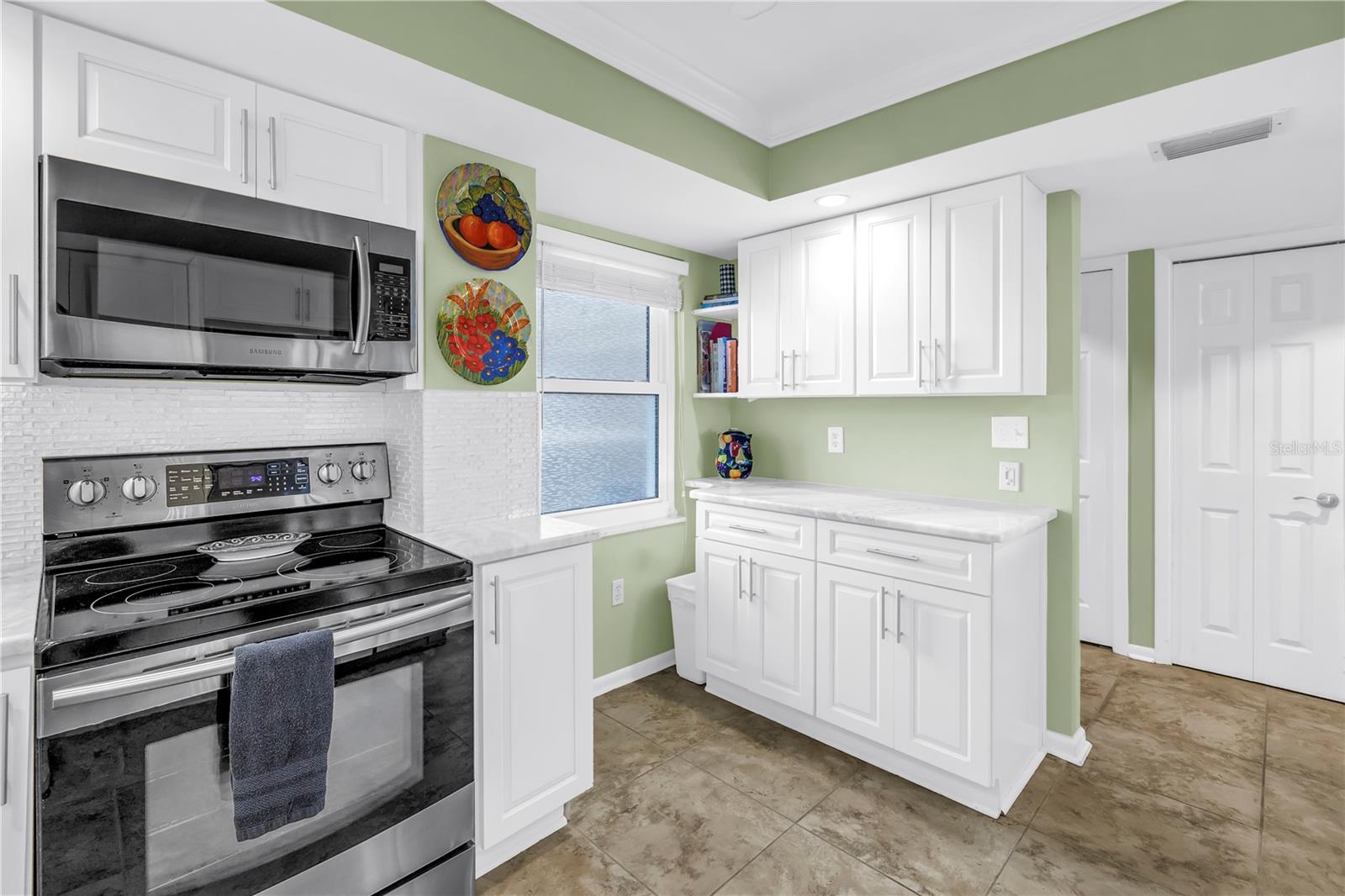 BAYWAY ISLES POINT BRITTANY FOUR - Residential Lease