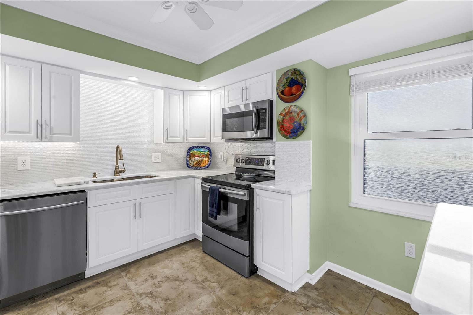 BAYWAY ISLES POINT BRITTANY FOUR - Residential Lease