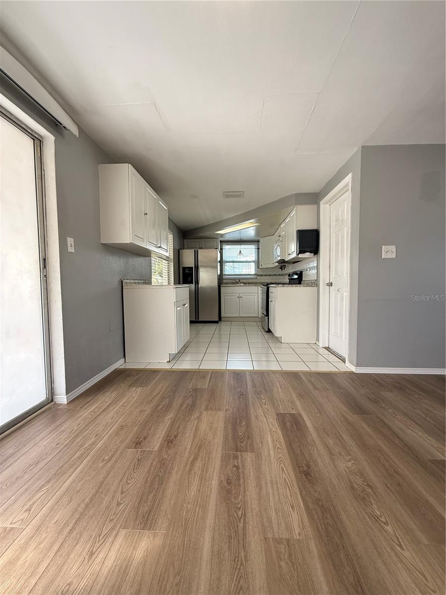 HOLIDAY LAKE ESTATES - Residential Lease