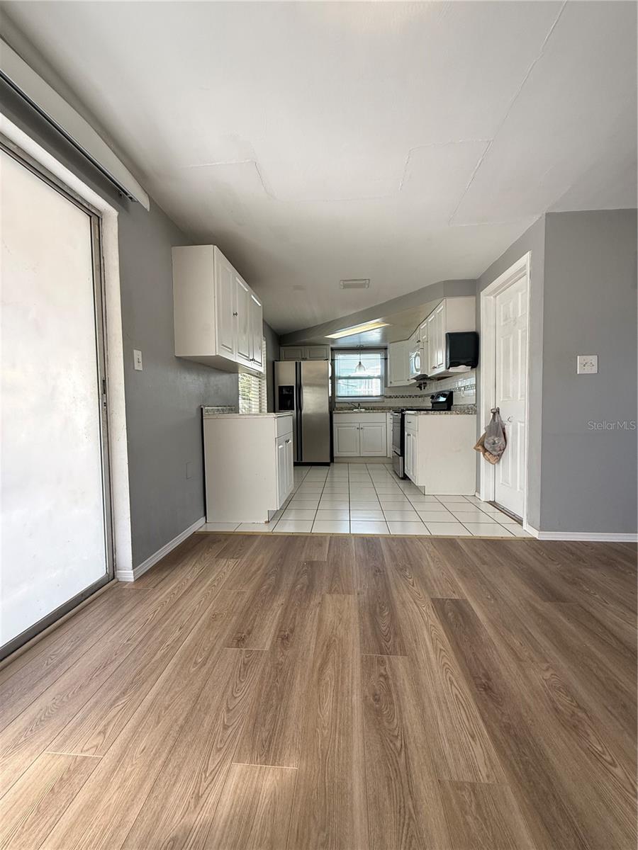 HOLIDAY LAKE ESTATES - Residential Lease