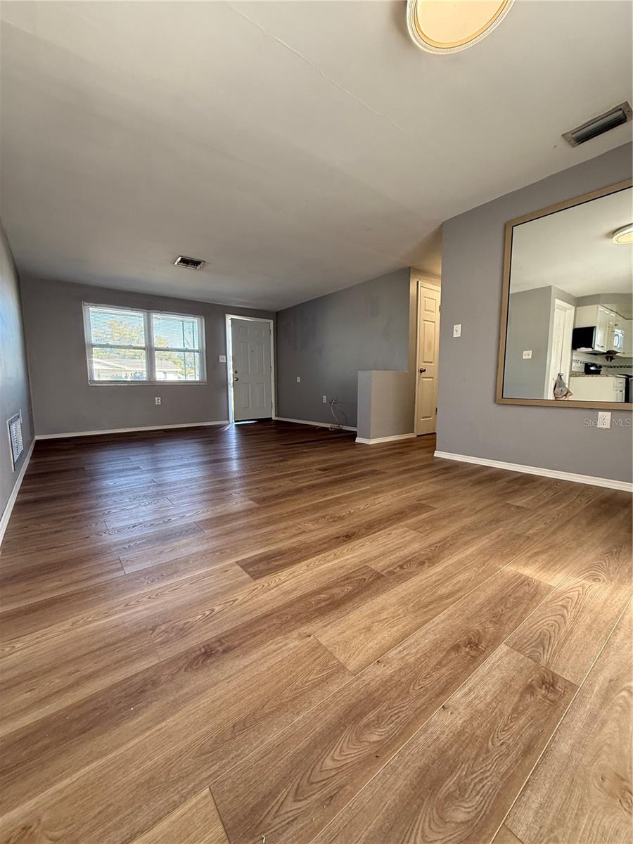 HOLIDAY LAKE ESTATES - Residential Lease