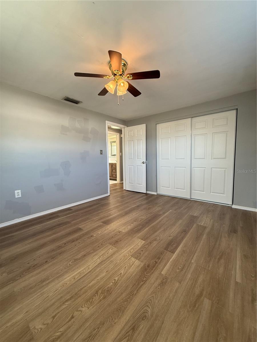 HOLIDAY LAKE ESTATES - Residential Lease