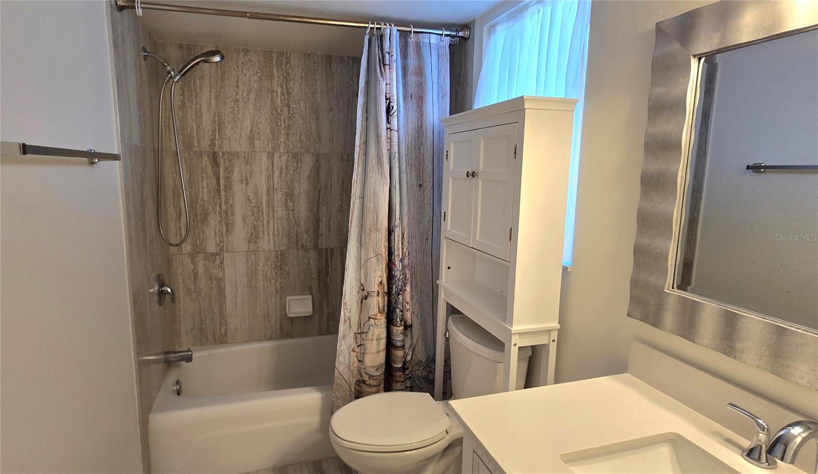 PURITAN ARMS - Residential Lease