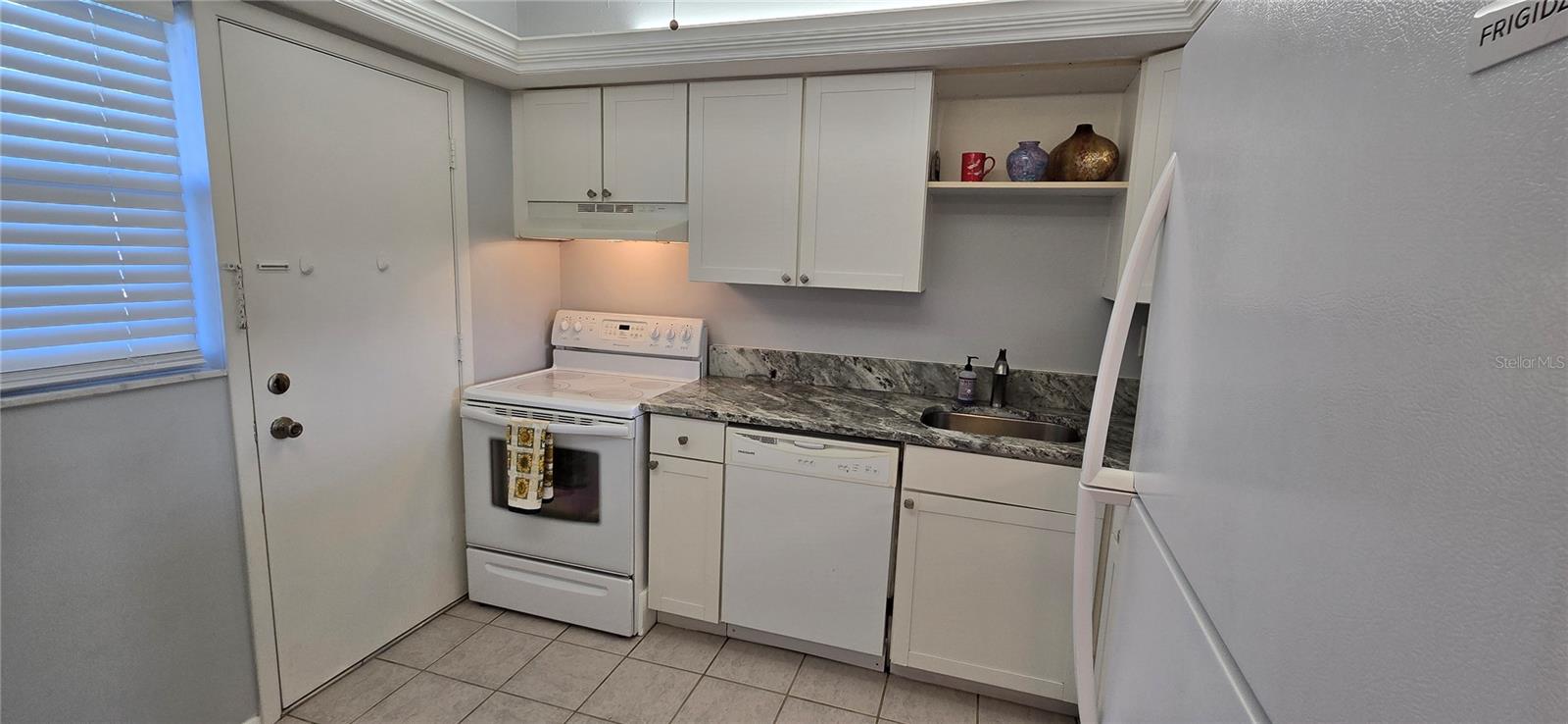 PURITAN ARMS - Residential Lease