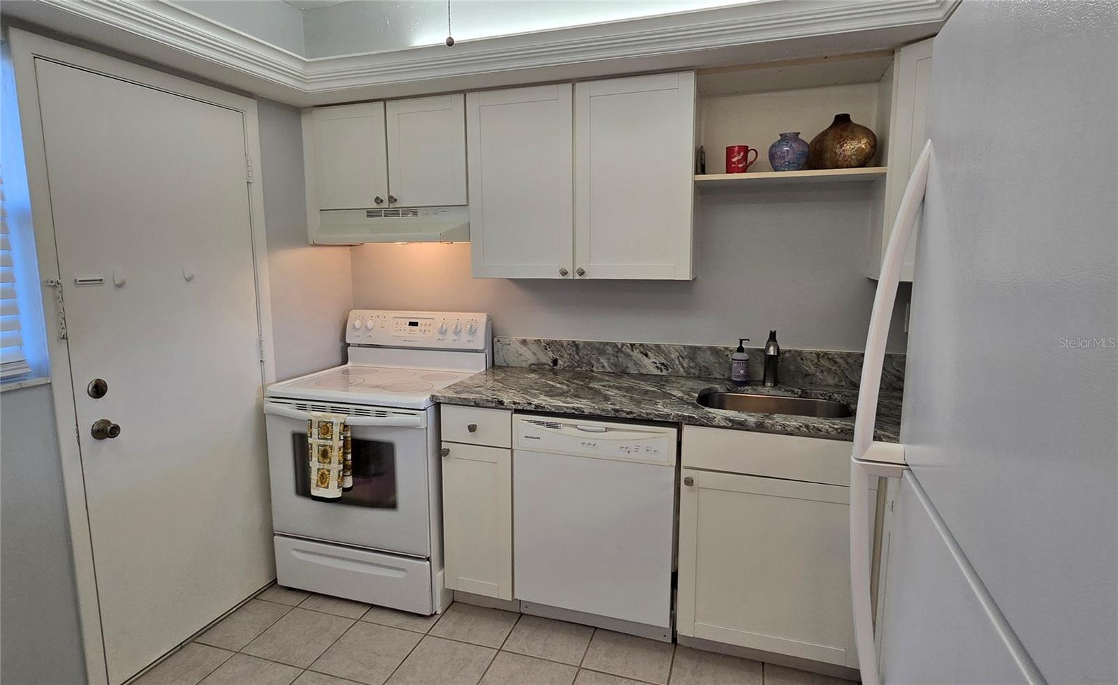 PURITAN ARMS - Residential Lease